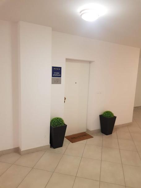 Apartman Vip, With Free Garage Parking Pula Buitenkant foto