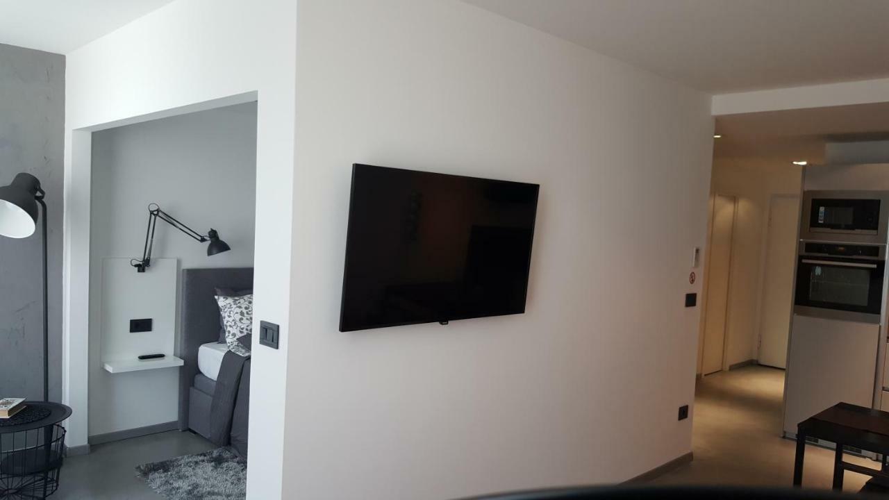 Apartman Vip, With Free Garage Parking Pula Buitenkant foto