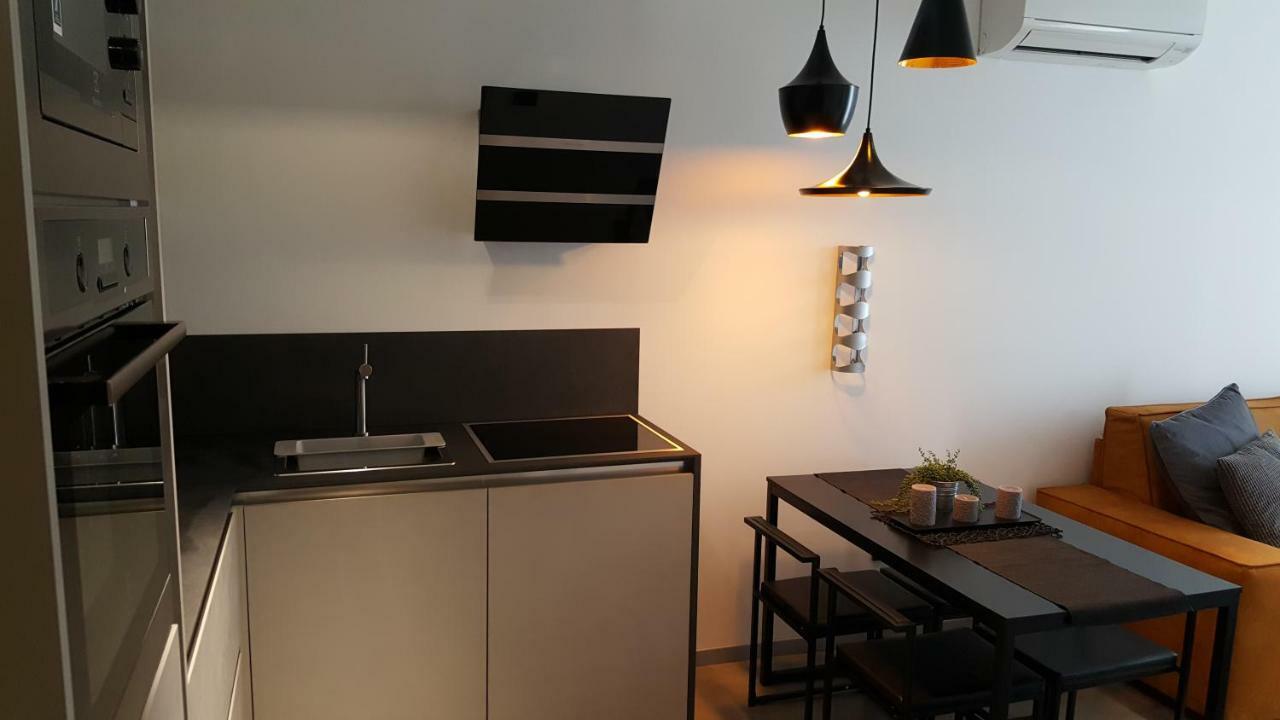 Apartman Vip, With Free Garage Parking Pula Buitenkant foto