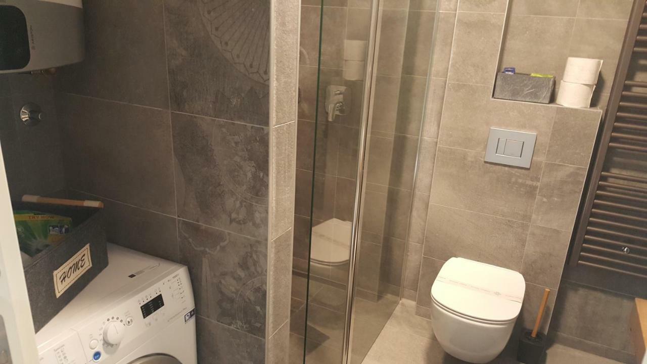 Apartman Vip, With Free Garage Parking Pula Buitenkant foto