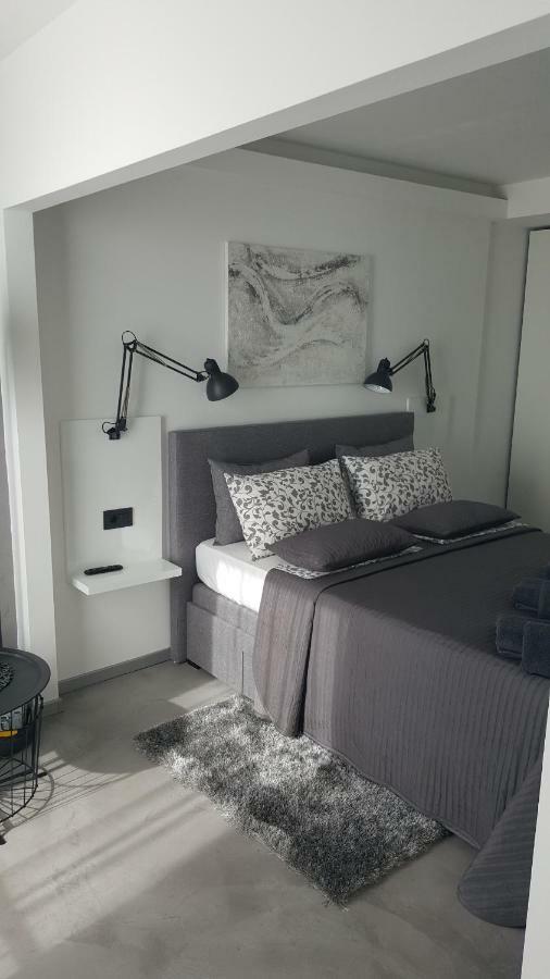 Apartman Vip, With Free Garage Parking Pula Buitenkant foto