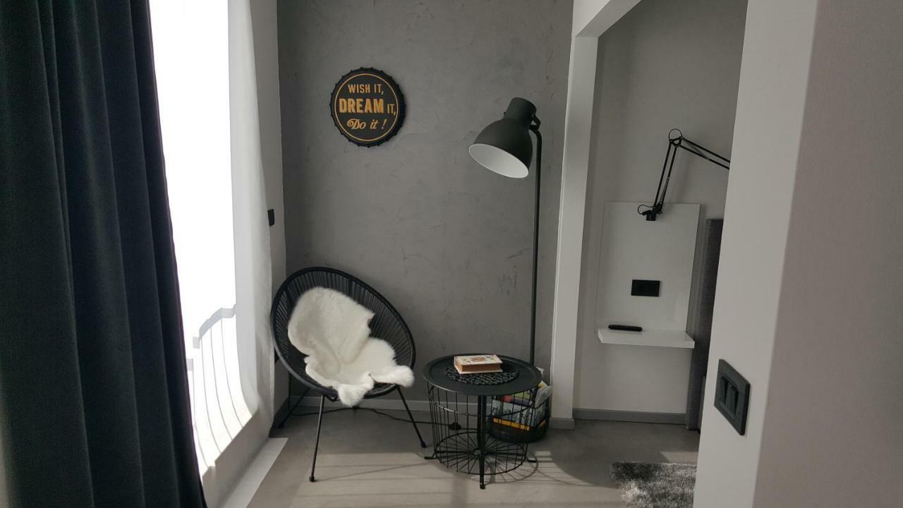 Apartman Vip, With Free Garage Parking Pula Buitenkant foto