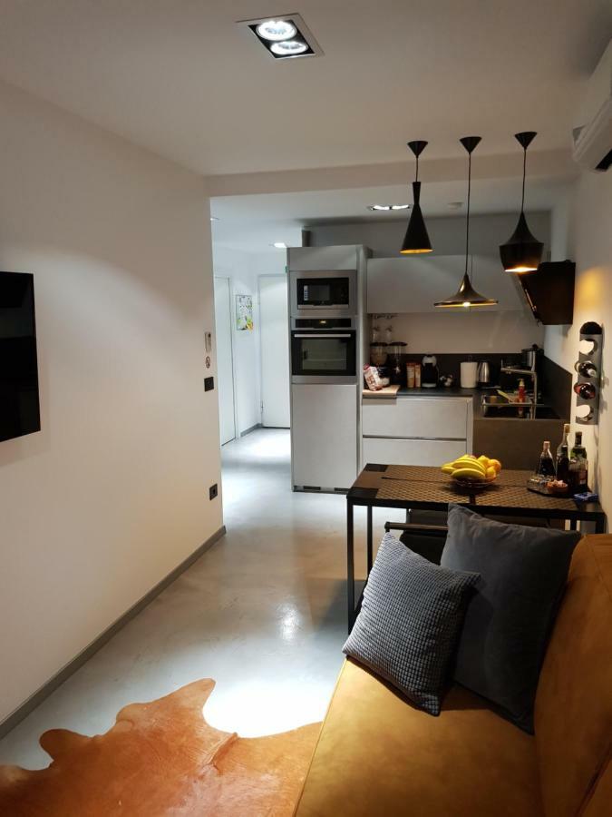 Apartman Vip, With Free Garage Parking Pula Buitenkant foto