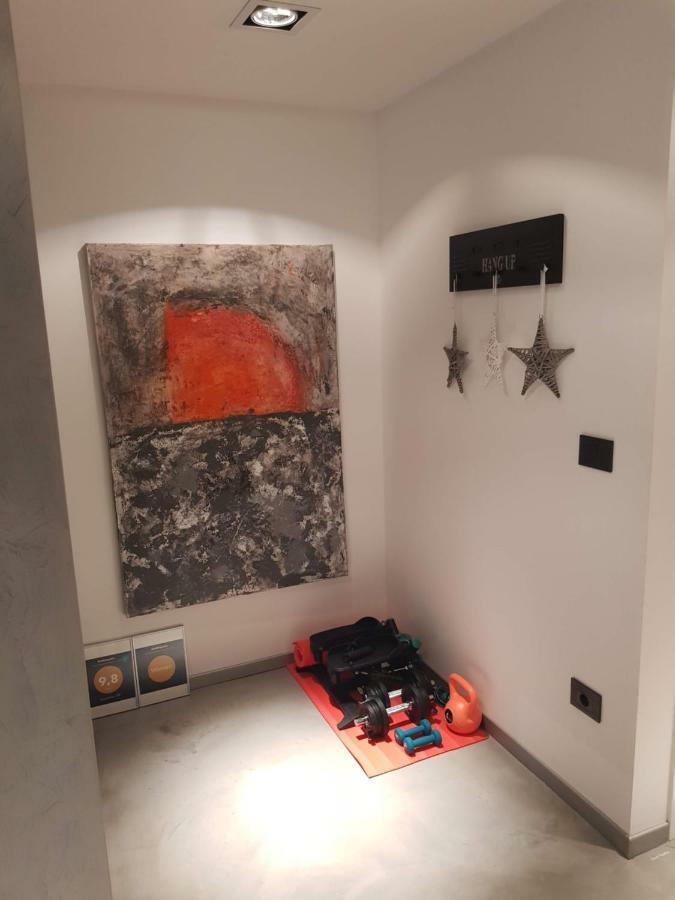 Apartman Vip, With Free Garage Parking Pula Buitenkant foto